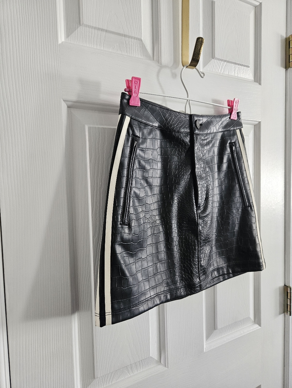 NWT Adidas Originals Pleather Mini Skirt - Picture 4 of 10